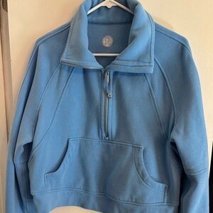 Lululemon Scuba cropped funnel neck half zip medium large